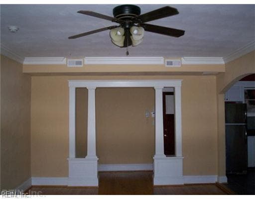 Building Photo - 1506 Colonial Ave