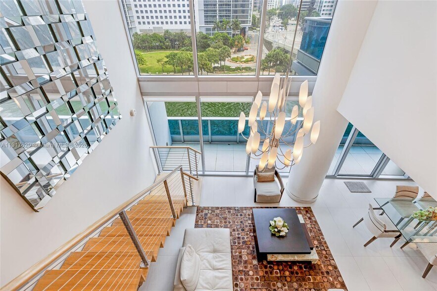 Building Photo - 200 Biscayne Boulevard Way