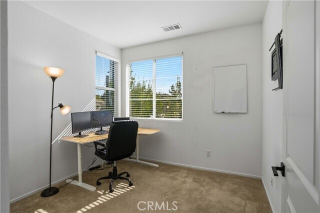 Building Photo - 609 Savi Dr