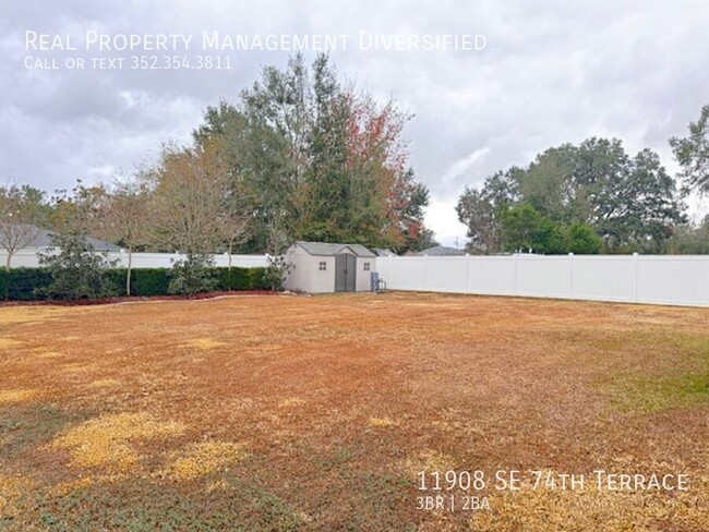 Building Photo - Charming 3 Bedroom 2 Bath