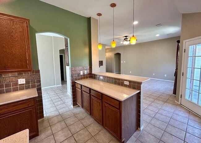 Building Photo - 7928 Hazeltine Dr