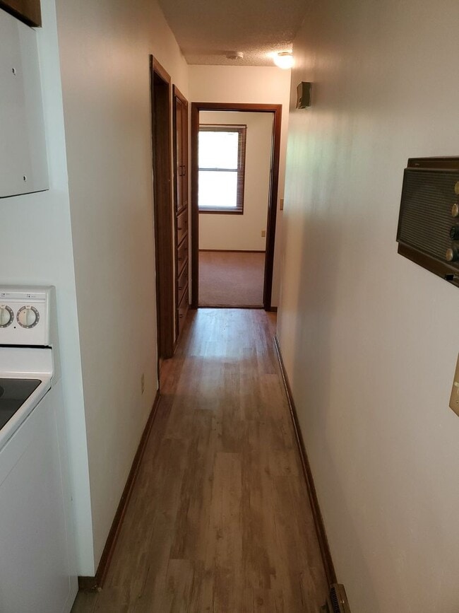 Building Photo - 1230 N Edwards