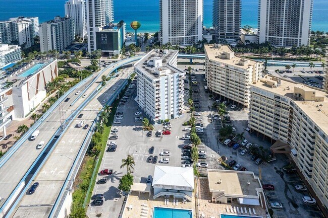 Building Photo - 1801 S Ocean Dr
