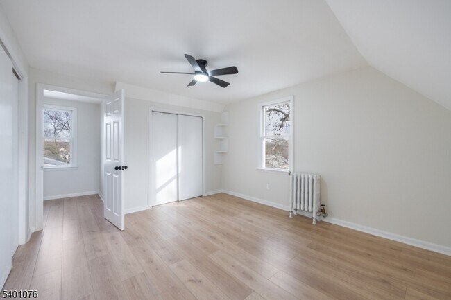 Building Photo - 71 Broad St