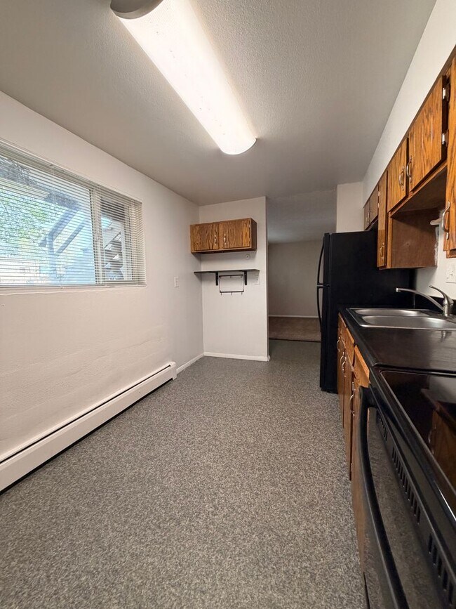 Building Photo - 6353 Chippewa Rd