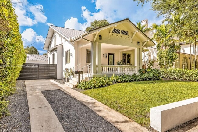 Building Photo - 320 NE 88th St