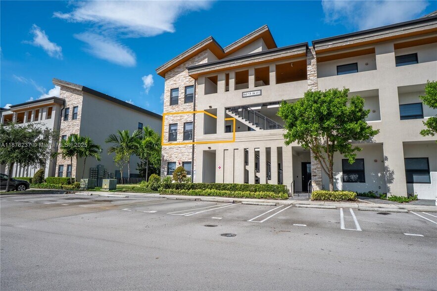 Building Photo - 8045 NW 104th Ave
