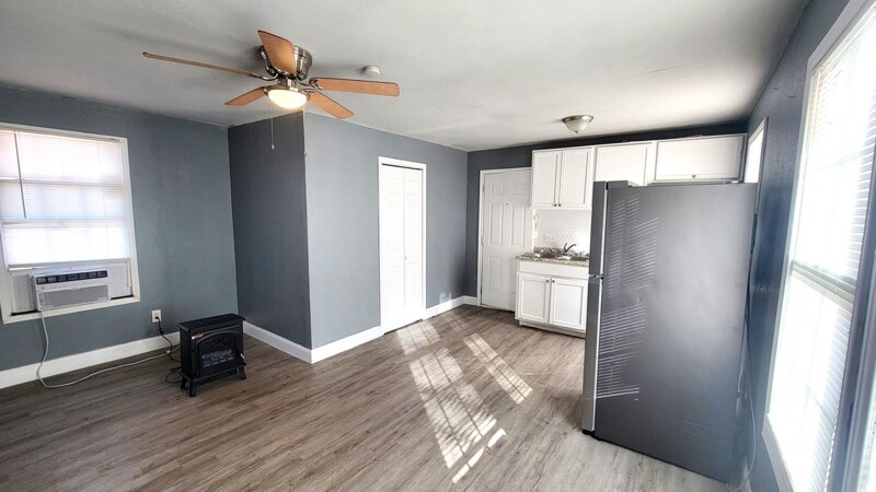 Building Photo - 1057 Binkley St