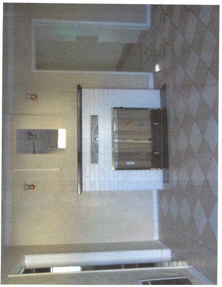 Building Photo - 1003 E Bridger Ave