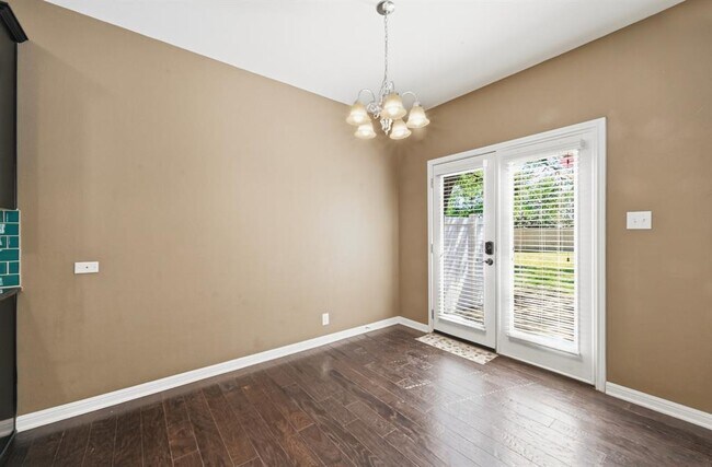 Building Photo - 11417 Lost Maples Trail