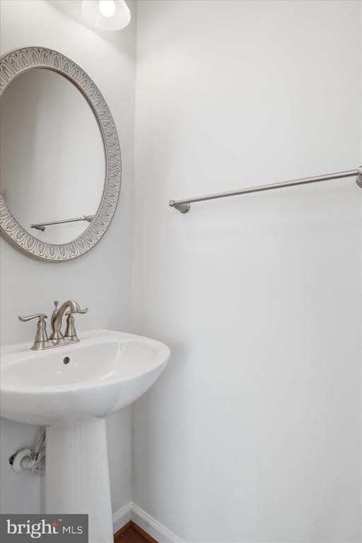 Building Photo - 166 Trout Lily Dr