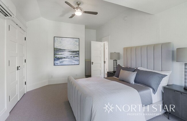 Building Photo - Live in a National Historic Home