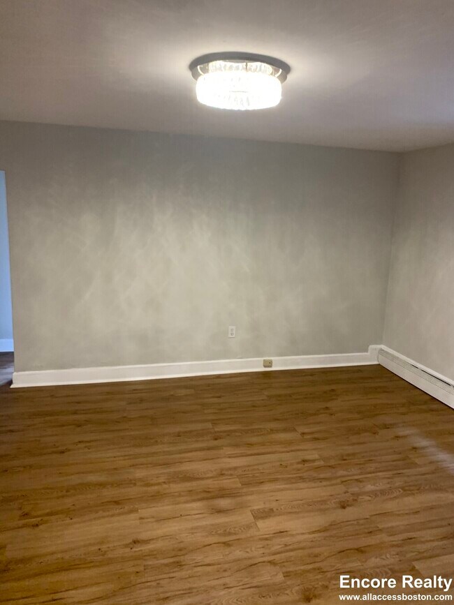 Building Photo - 63 Selkirk Rd