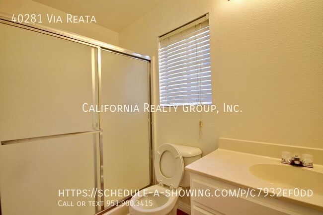 Building Photo - 40281 Vía Reata