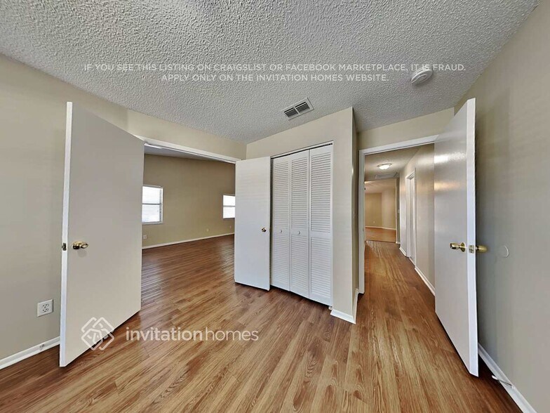 Building Photo - 11307 Plumtree Ct