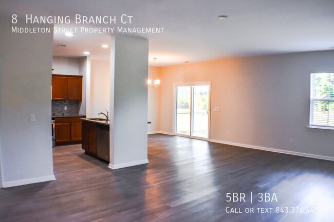 Building Photo - 8 Hanging Branch Ct.