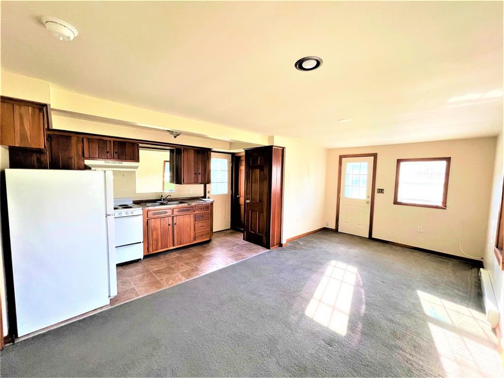 Building Photo - 328 3rd Ave