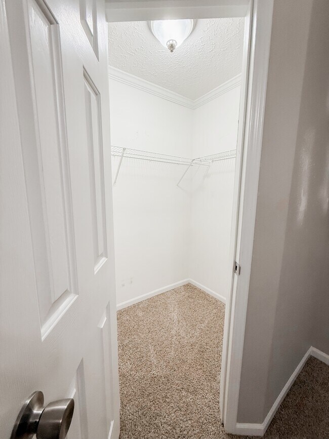 Building Photo - 106 Dolly Dr