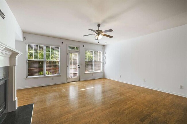Building Photo - 1798 Oak Brook Ln NW