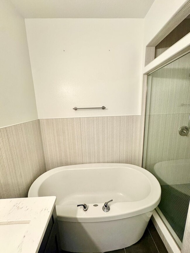 Building Photo - Stunning and Unique Luxury Town Home for Rent in the heart of sought after SODO!