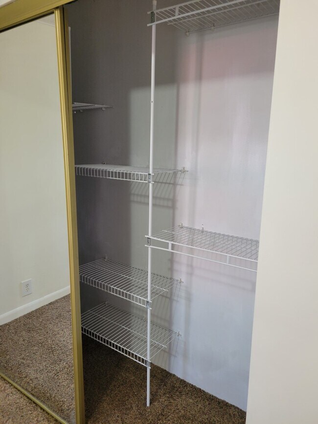 Master Bedroom Closet View 2 - 5207 N Shore Dr