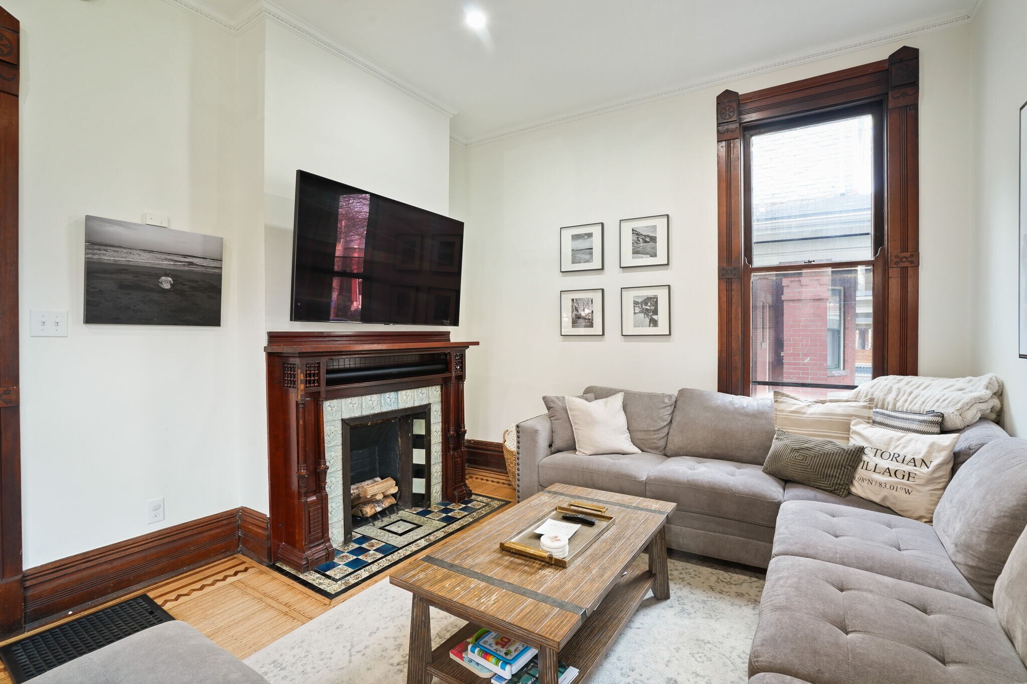 Building Photo - 77 W 2nd Ave