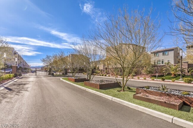 Building Photo - 8086 Misty Canyon Ave