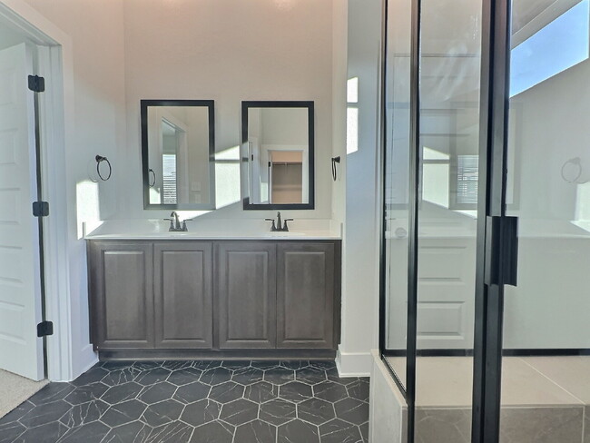 Building Photo - Step into a gorgeous, brand new home waiti...