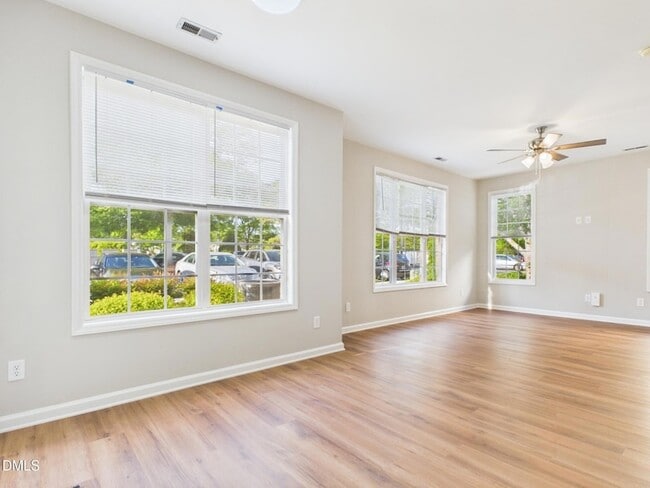 Building Photo - 2111 Kudrow Ln