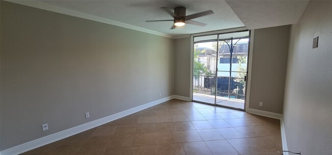 Building Photo - 3300 Yorktown St