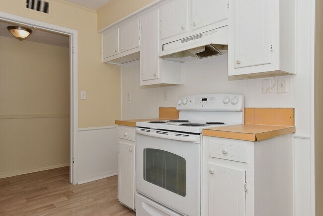 Building Photo - STANFORD.3406 A-B