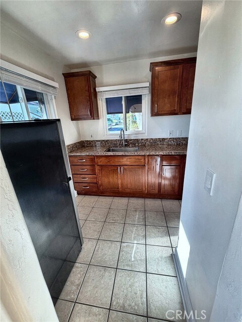 Building Photo - 212 N Coast Hwy