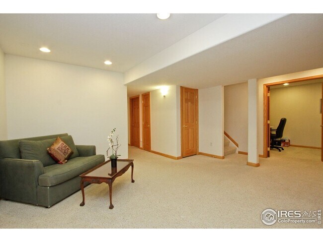 Building Photo - 13618 Parkview Pl