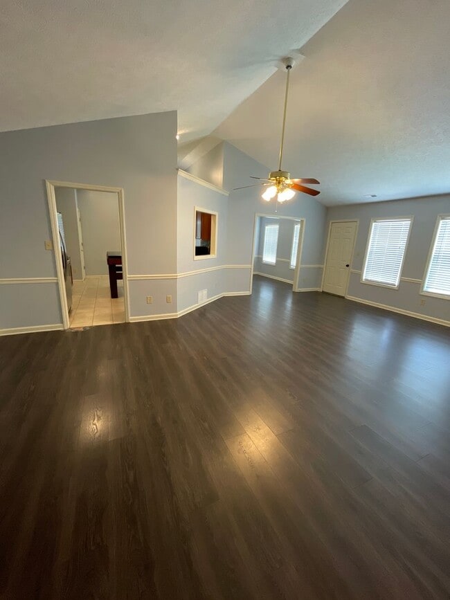 Building Photo - Charming Home in Havelock