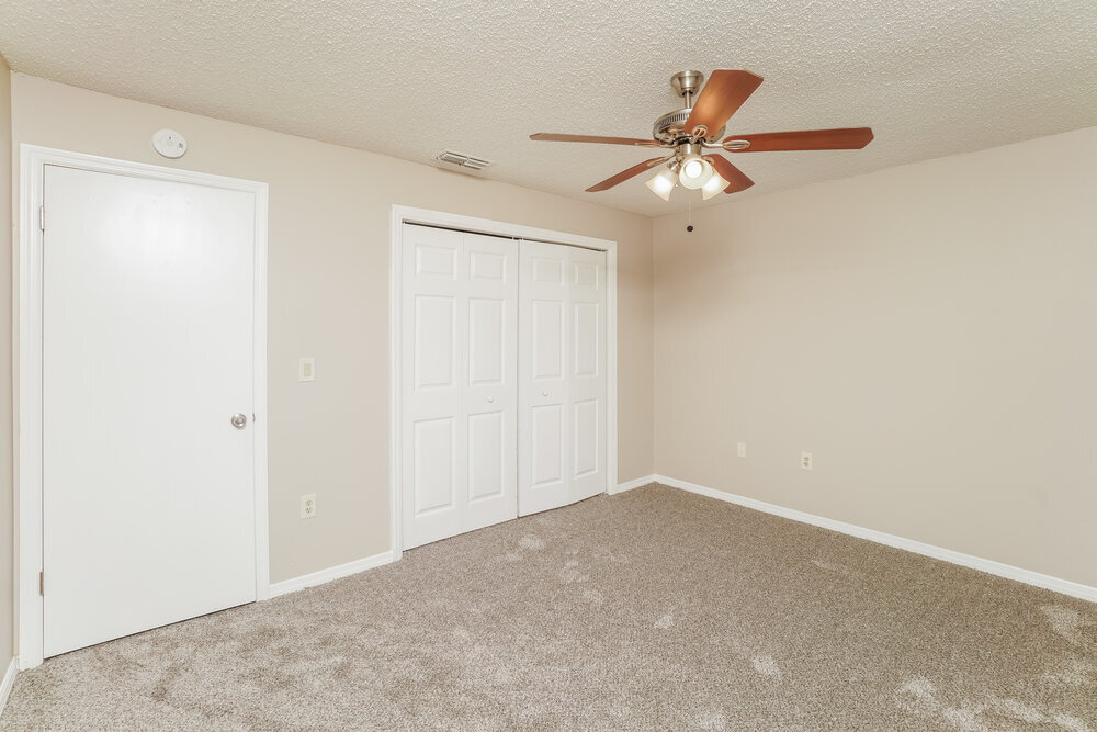 Building Photo - 13081 Hanley Dr