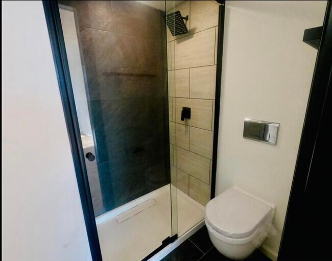 Bathroom - 35 Springside Ave