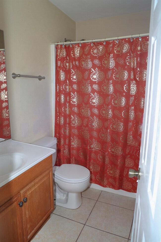 Building Photo - 8443 Sandalwood Dr W