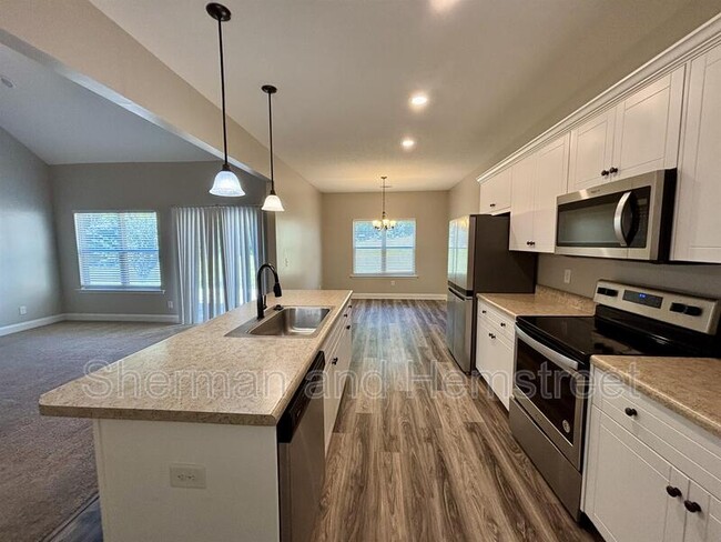 Building Photo - 214 McDuffie Cir