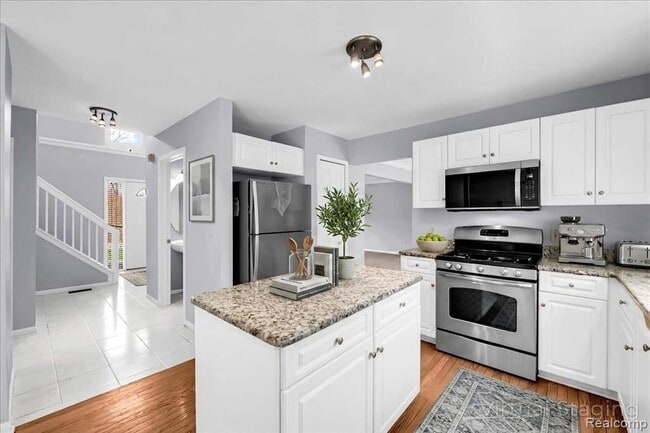 Building Photo - 23867 Stony Creek Dr