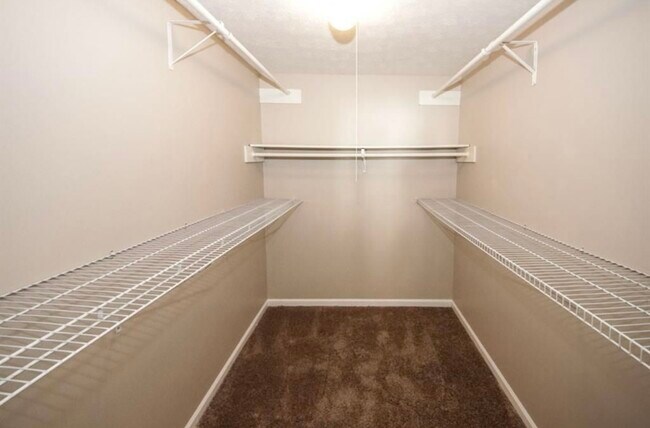 Building Photo - 1426 Riverline Trail