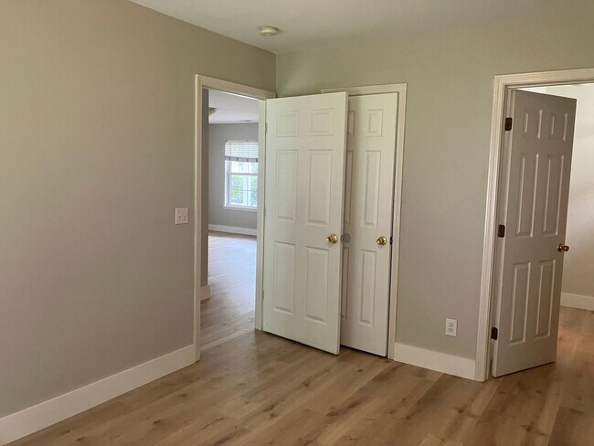 Building Photo - 426 Live Oak Walk