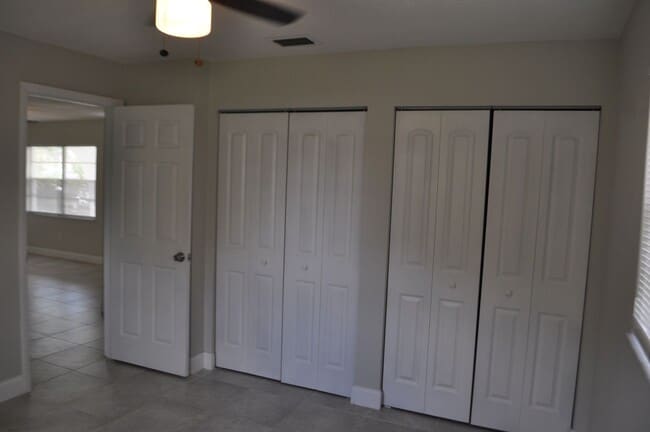 Building Photo - Quaint Home with all Tile floors