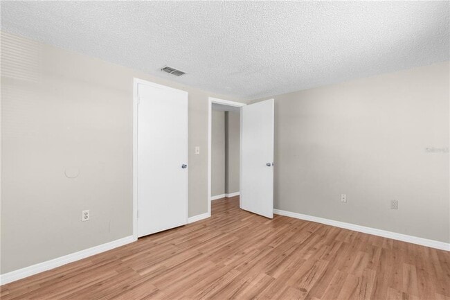 Building Photo - 11902 Oceanside Dr