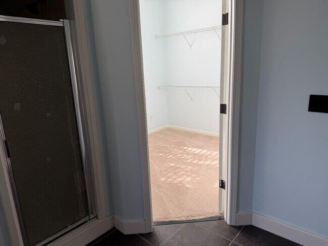 Building Photo - 10521 Red Stone Dr