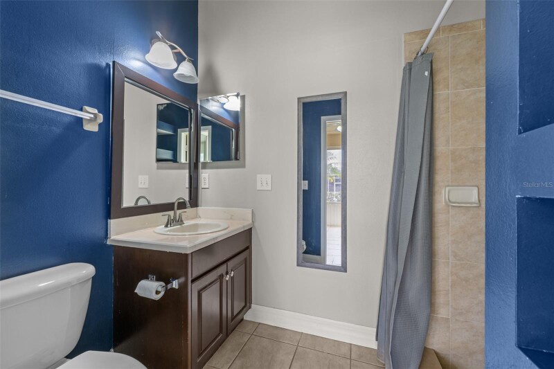 Building Photo - 5909 Wedgefield Dr