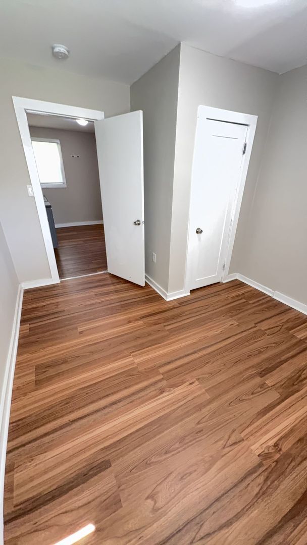 Building Photo - Spacious 4 Bedroom / 2 Bath Home – Fully Updated – Open To Section 8