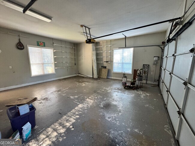 Building Photo - 535 Cardinal Cir E