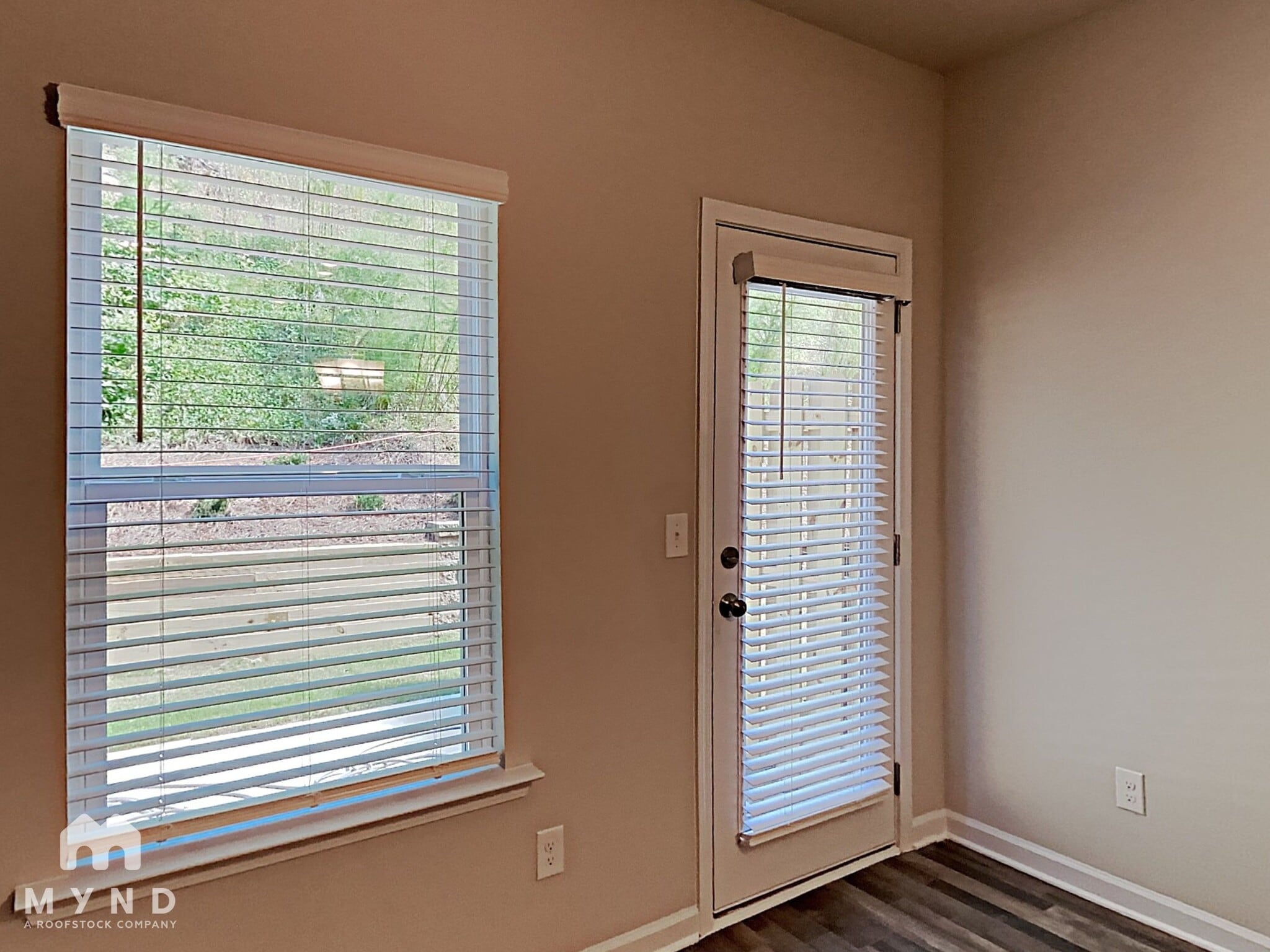 Building Photo - 4940 Lower Elm St