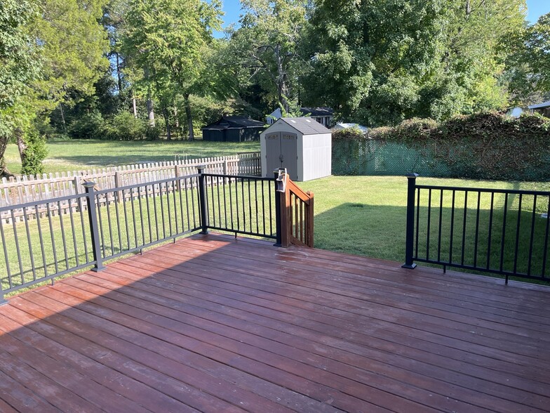 Deck - 12 Fairway Ln
