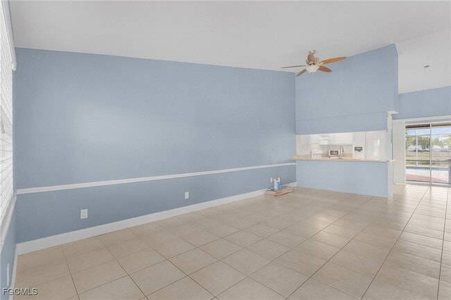 Building Photo - 930 SW 37th Ln